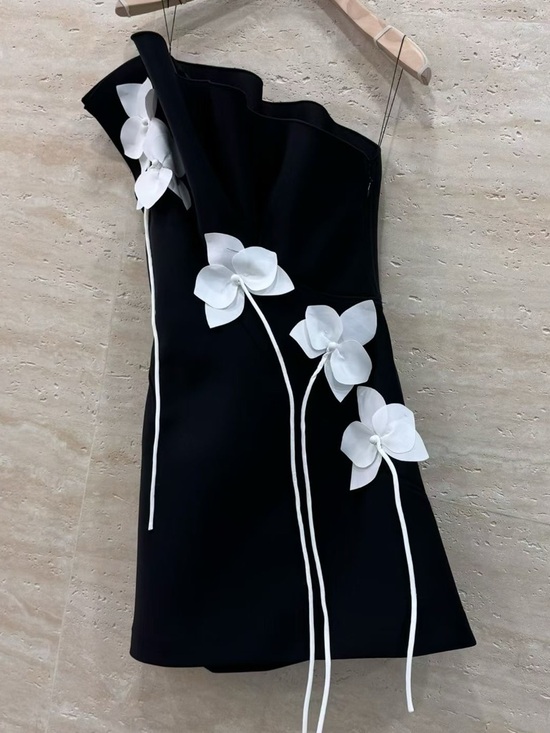 Acler Dresses & Skirts - Acler NWOT Black One-Shoulder Mini Dress with White Floral Appliqués